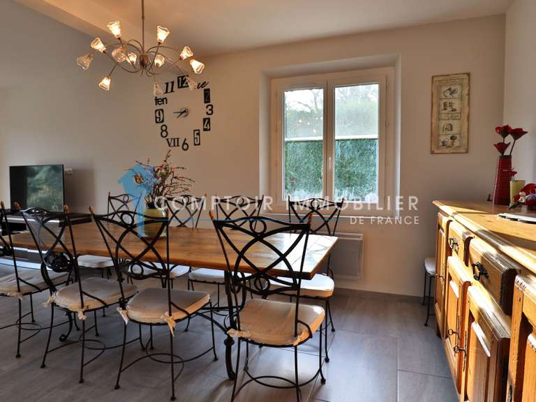 Maison Saint-Saturnin-lès-Apt - 4 chambres - 132m²