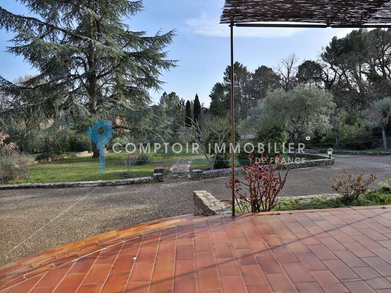 Maison Saint-Saturnin-lès-Apt - 4 chambres - 132m²