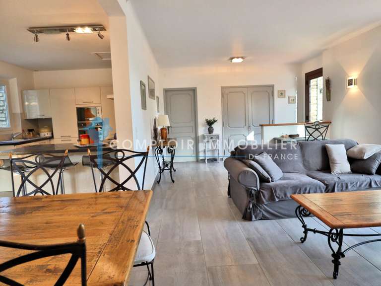 Maison Saint-Saturnin-lès-Apt - 4 chambres - 132m²