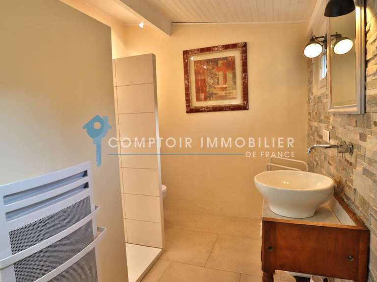 Maison Saint-Saturnin-lès-Apt - 4 chambres - 132m²