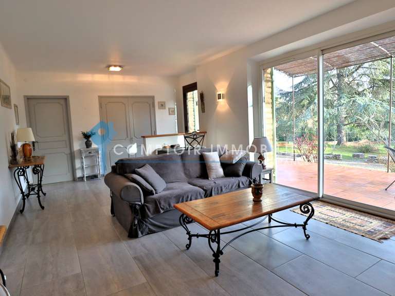 Maison Saint-Saturnin-lès-Apt - 4 chambres - 132m²