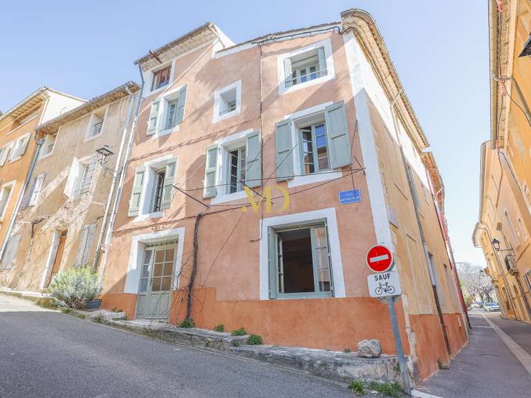 Maison Saint-Saturnin-lès-Apt - 3 chambres - 150m²