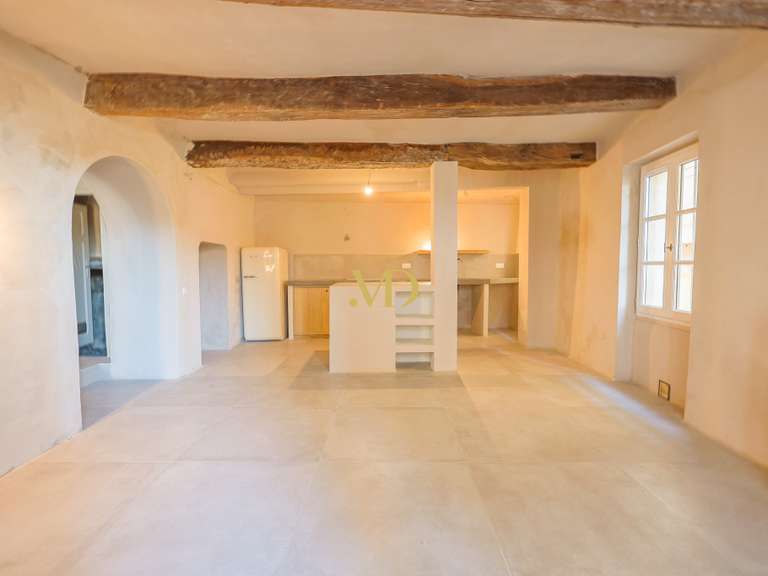 Maison Saint-Saturnin-lès-Apt - 3 chambres - 150m²