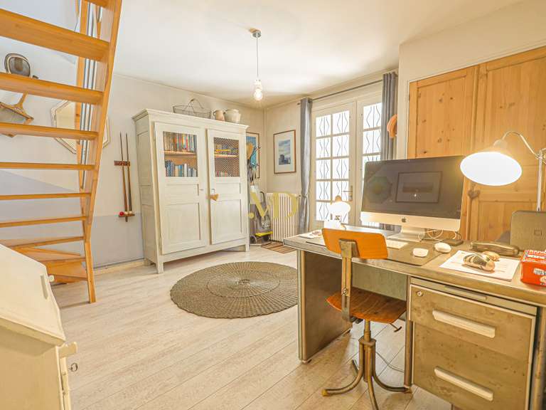 Maison Saint-Saturnin-lès-Apt - 4 chambres - 194m²