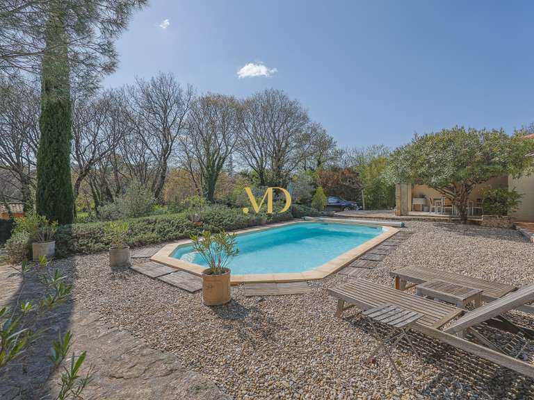 Maison Saint-Saturnin-lès-Apt - 4 chambres - 194m²