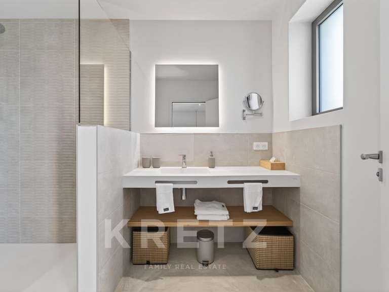 Maison Saint-Saturnin-lès-Apt - 5 chambres - 230m²