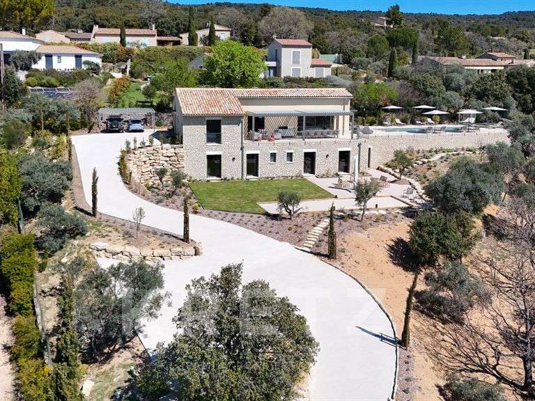 Maison Saint-Saturnin-lès-Apt - 5 chambres - 230m²