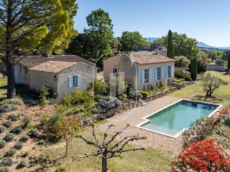 Maison Saint-Saturnin-lès-Apt - 7 chambres - 380m²