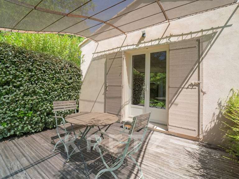 Maison Saint-Saturnin-lès-Apt - 5 chambres - 325m²