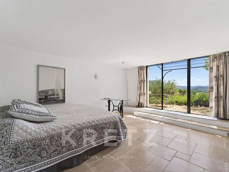 Maison Saint-Saturnin-lès-Apt - 5 chambres - 325m²