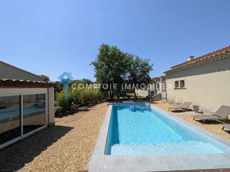 Maison Saint-Saturnin-lès-Apt - 5 chambres - 228m²