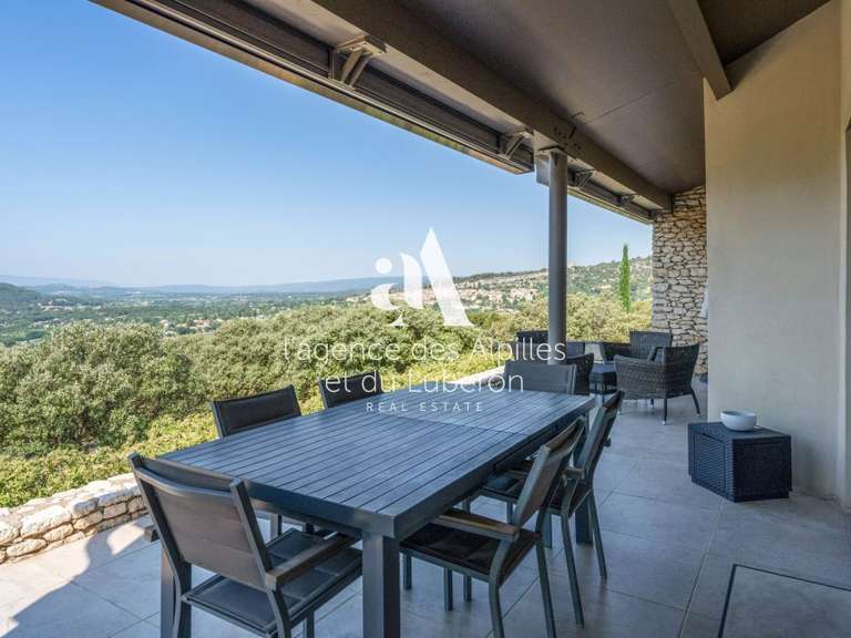 Maison Saint-Saturnin-lès-Apt - 3 chambres - 10188m²