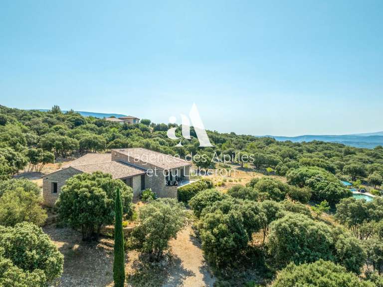 Maison Saint-Saturnin-lès-Apt - 3 chambres - 10188m²