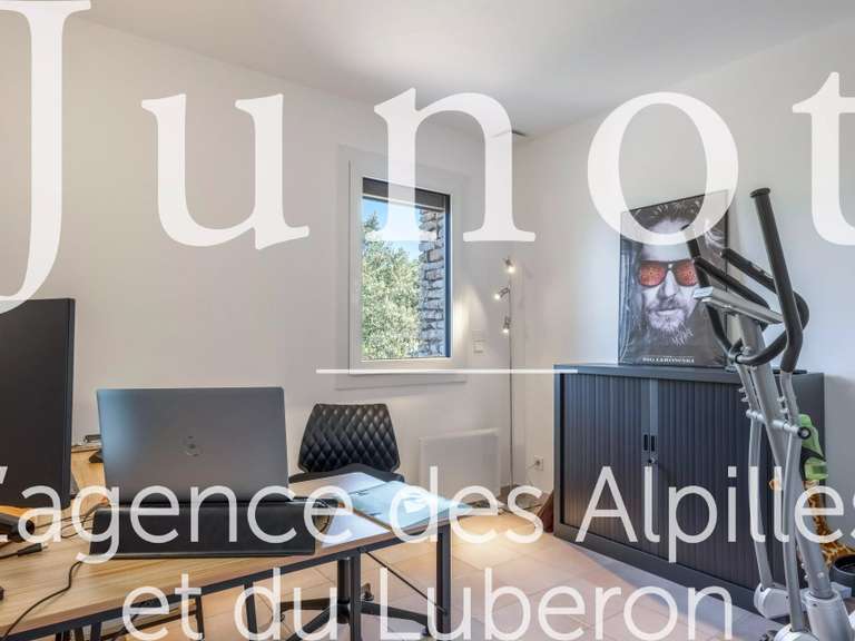 Maison Saint-Saturnin-lès-Apt - 3 chambres - 188m²