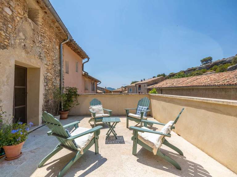 Maison Saint-Saturnin-lès-Apt - 5 chambres - 140m²