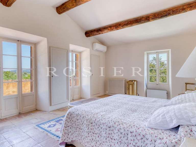 Maison Saint-Saturnin-lès-Apt - 6 chambres - 490m²
