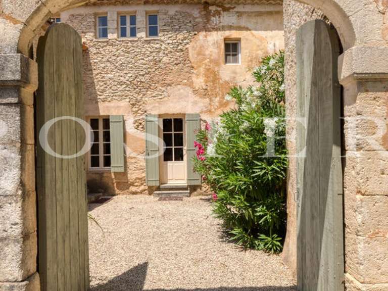 Maison Saint-Saturnin-lès-Apt - 6 chambres - 490m²