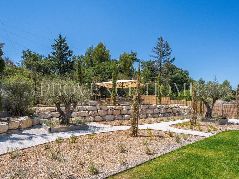 Maison Saint-Saturnin-lès-Apt - 4 chambres - 147m²