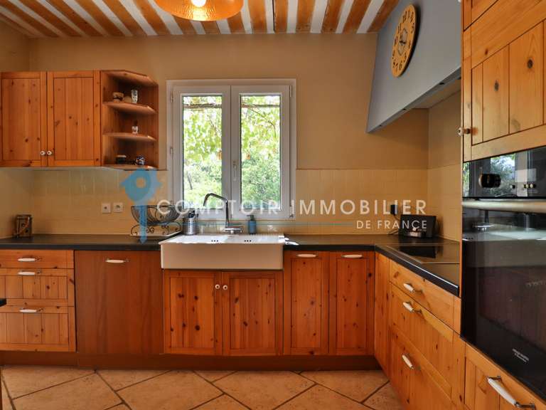 Maison Saint-Saturnin-lès-Apt - 5 chambres - 195m²