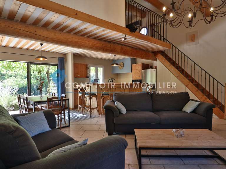 Maison Saint-Saturnin-lès-Apt - 5 chambres - 195m²