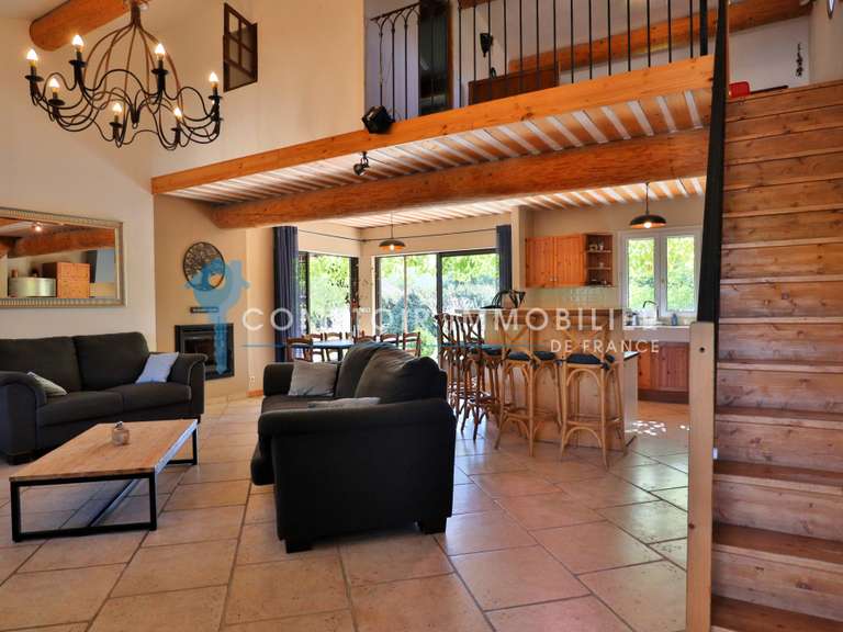 Maison Saint-Saturnin-lès-Apt - 5 chambres - 195m²