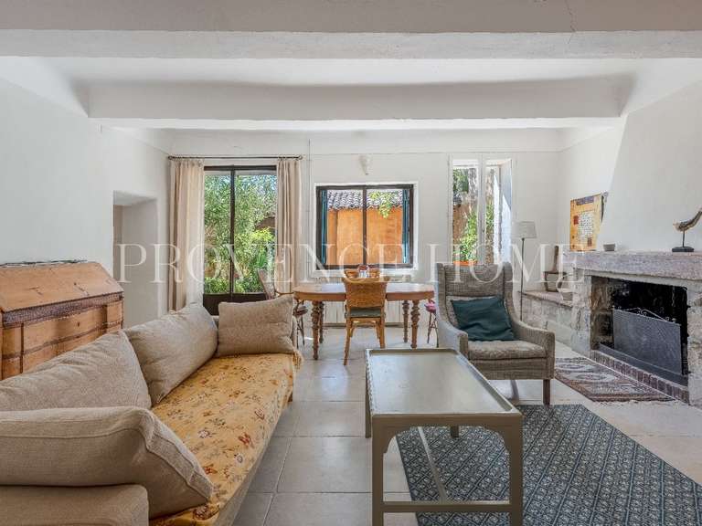 Maison Saint-Saturnin-lès-Apt - 5 chambres - 300m²