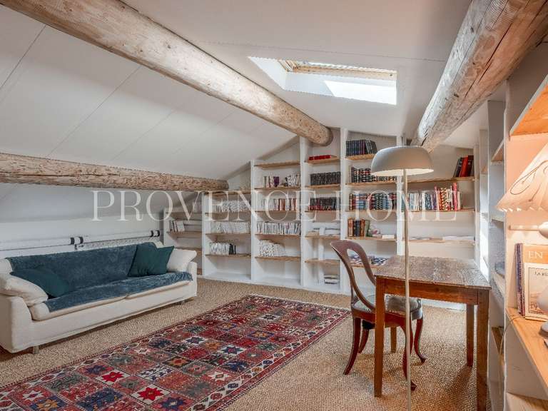 Maison Saint-Saturnin-lès-Apt - 5 chambres - 300m²