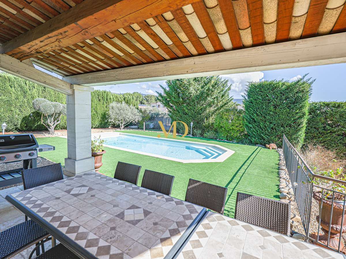 House Saint-Saturnin-lès-Apt