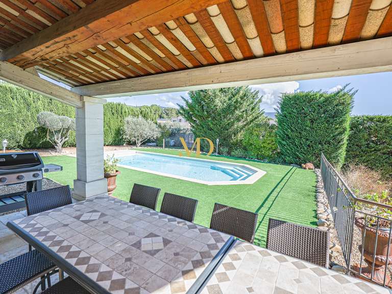 Maison Saint-Saturnin-lès-Apt - 4 chambres - 105m²