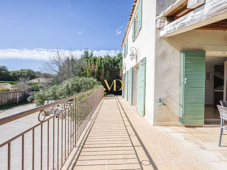 Maison Saint-Saturnin-lès-Apt - 4 chambres - 105m²