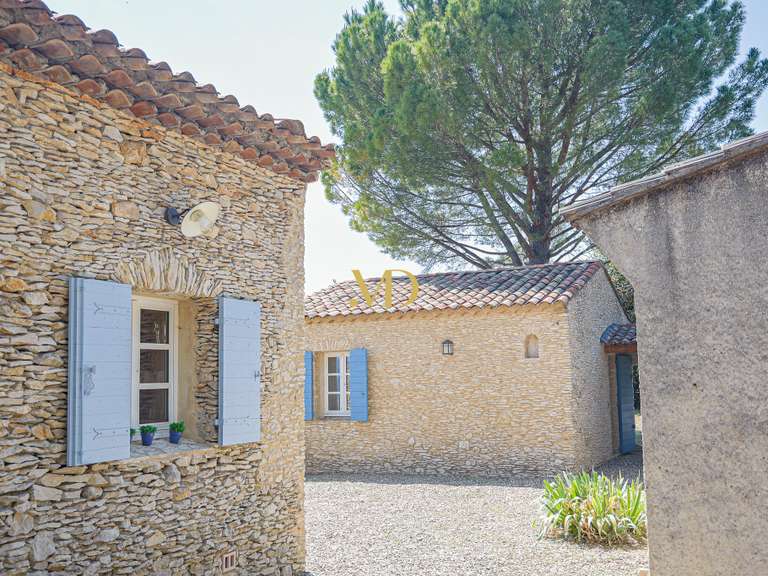 Maison Saint-Saturnin-lès-Apt - 7 chambres - 350m²