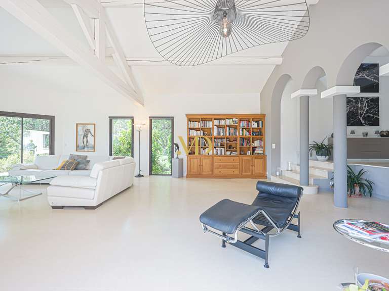 Maison Saint-Saturnin-lès-Apt - 5 chambres - 280m²