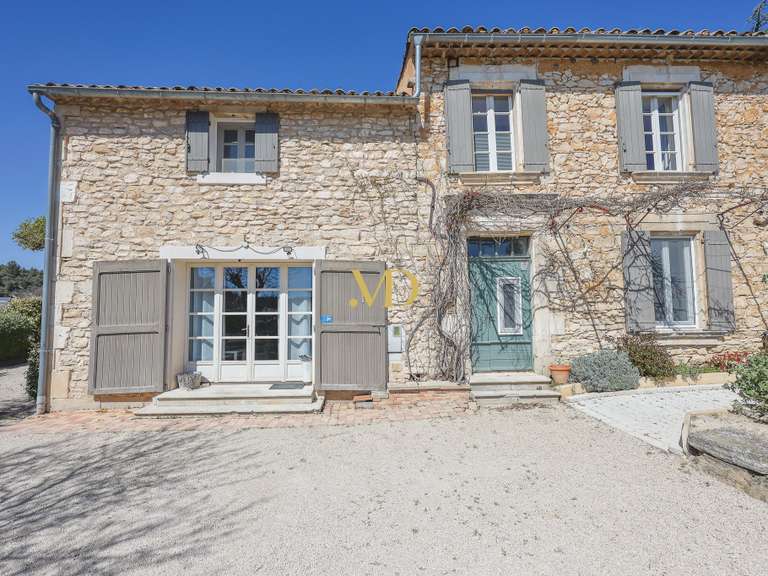 Maison Saint-Saturnin-lès-Apt - 4 chambres - 183m²