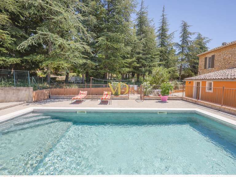 Maison Saint-Saturnin-lès-Apt - 4 chambres - 183m²
