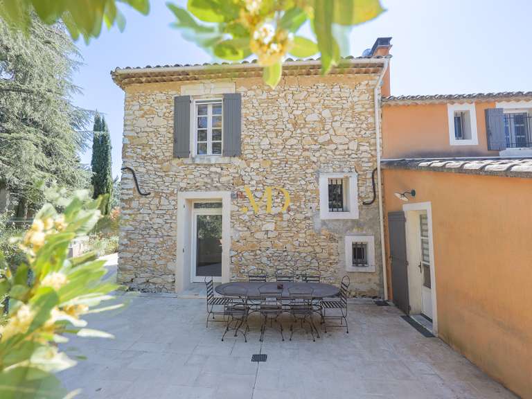 Maison Saint-Saturnin-lès-Apt - 4 chambres - 183m²
