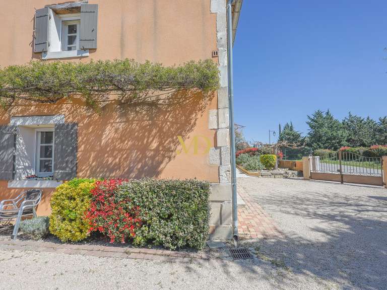Maison Saint-Saturnin-lès-Apt - 4 chambres - 183m²