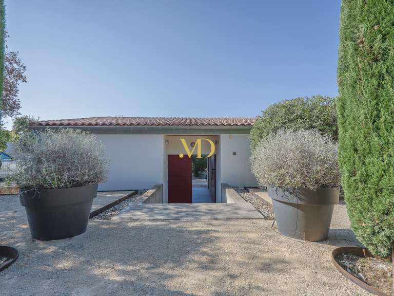 Maison Saint-Saturnin-lès-Apt - 3 chambres - 98m²