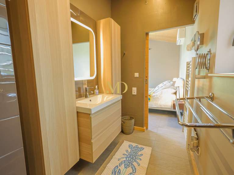 Maison Saint-Saturnin-lès-Apt - 3 chambres - 98m²