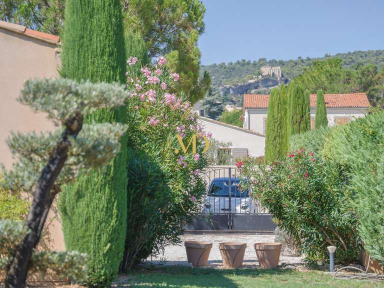 Maison Saint-Saturnin-lès-Apt - 4 chambres - 140m²