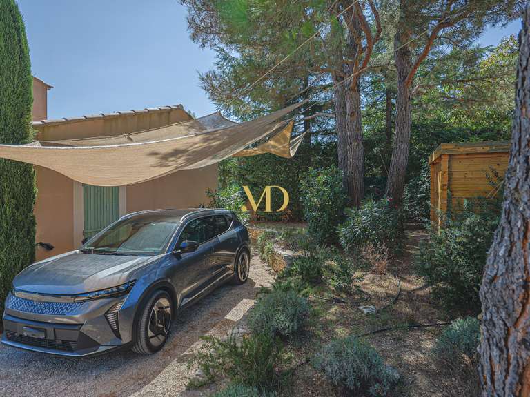 Maison Saint-Saturnin-lès-Apt - 4 chambres - 140m²