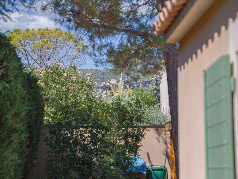 Maison Saint-Saturnin-lès-Apt - 4 chambres - 140m²