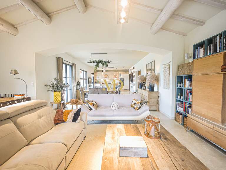 Maison Saint-Saturnin-lès-Apt - 4 chambres - 310m²
