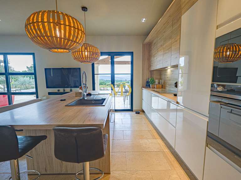 Maison Saint-Saturnin-lès-Apt - 4 chambres - 310m²