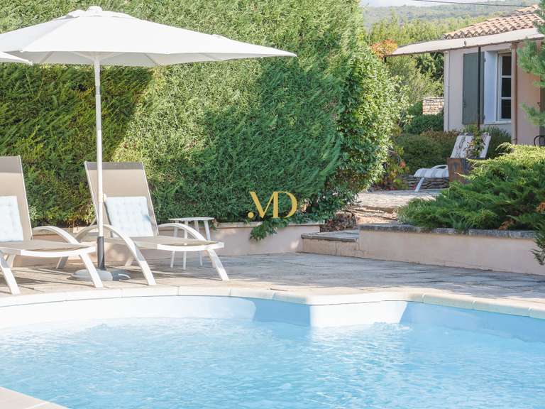 Maison Saint-Saturnin-lès-Apt - 3 chambres - 105m²