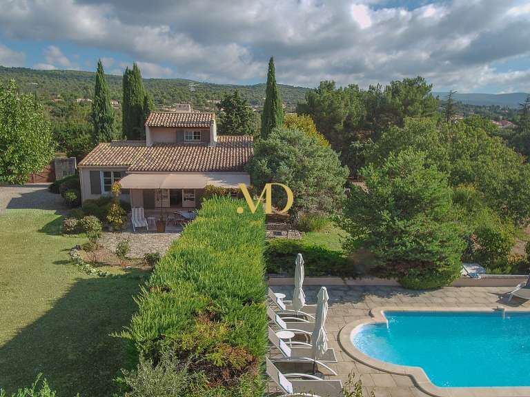 Maison Saint-Saturnin-lès-Apt - 3 chambres - 105m²
