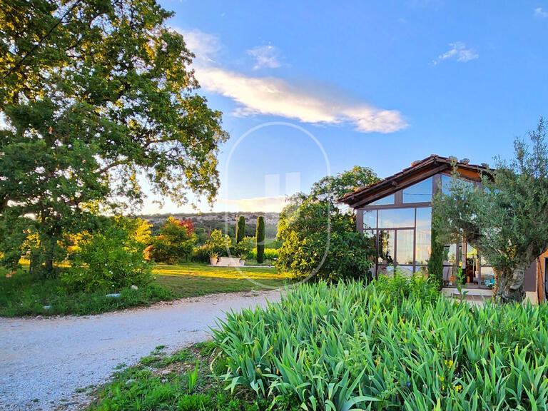 Vente Propriété Saint-Saturnin-lès-Apt - 7 chambres
