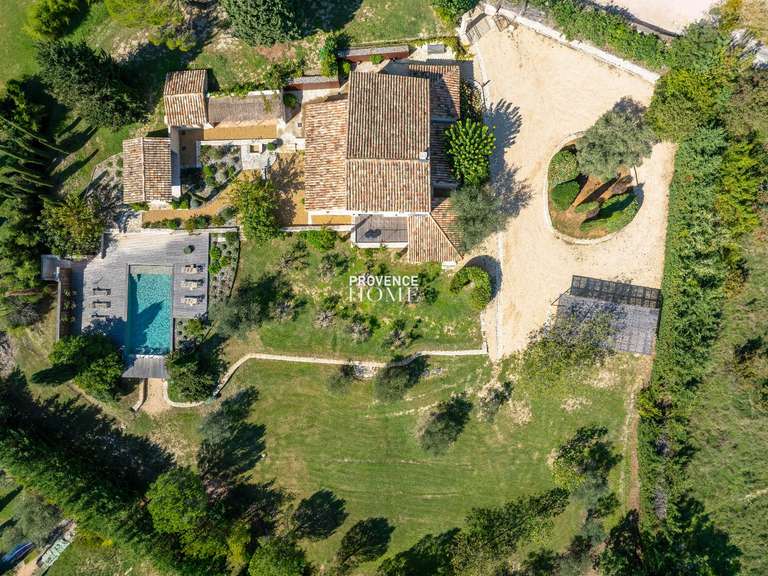 Propriété Saint-Saturnin-lès-Apt - 5 chambres - 300m²