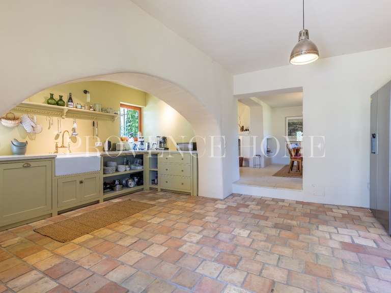 Propriété Saint-Saturnin-lès-Apt - 5 chambres - 268m²