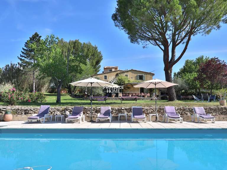 Propriété Saint-Saturnin-lès-Apt - 5 chambres - 268m²