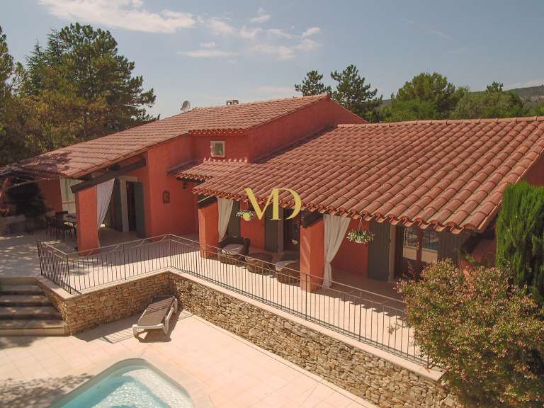 Villa Saint-Saturnin-lès-Apt - 3 bedrooms - 170m²